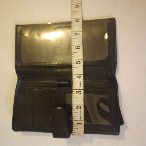 Etienne Aigner Vintage Leather Wallet With Checkbook Holder - Picture 6 of 8